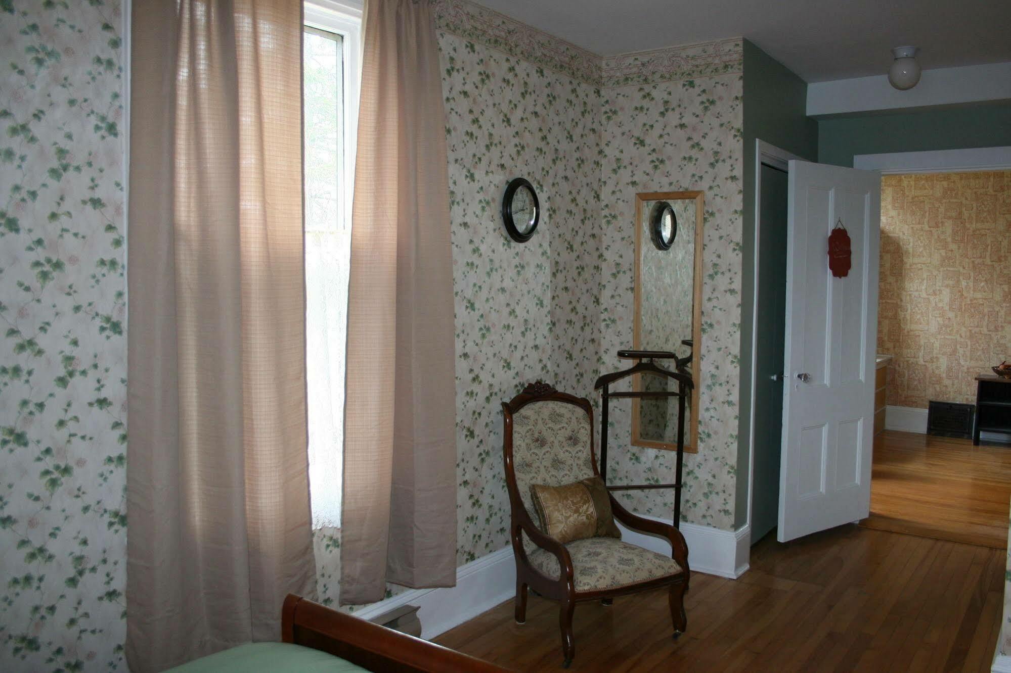 Sackville Bed And Breakfast Екстер'єр фото