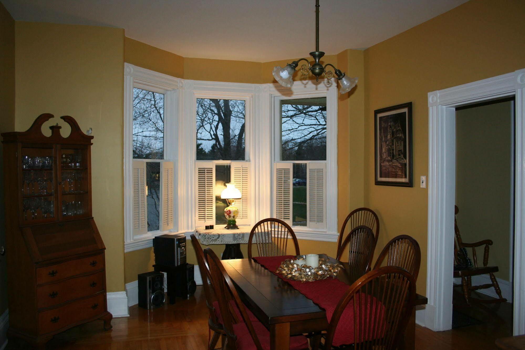 Sackville Bed And Breakfast Екстер'єр фото