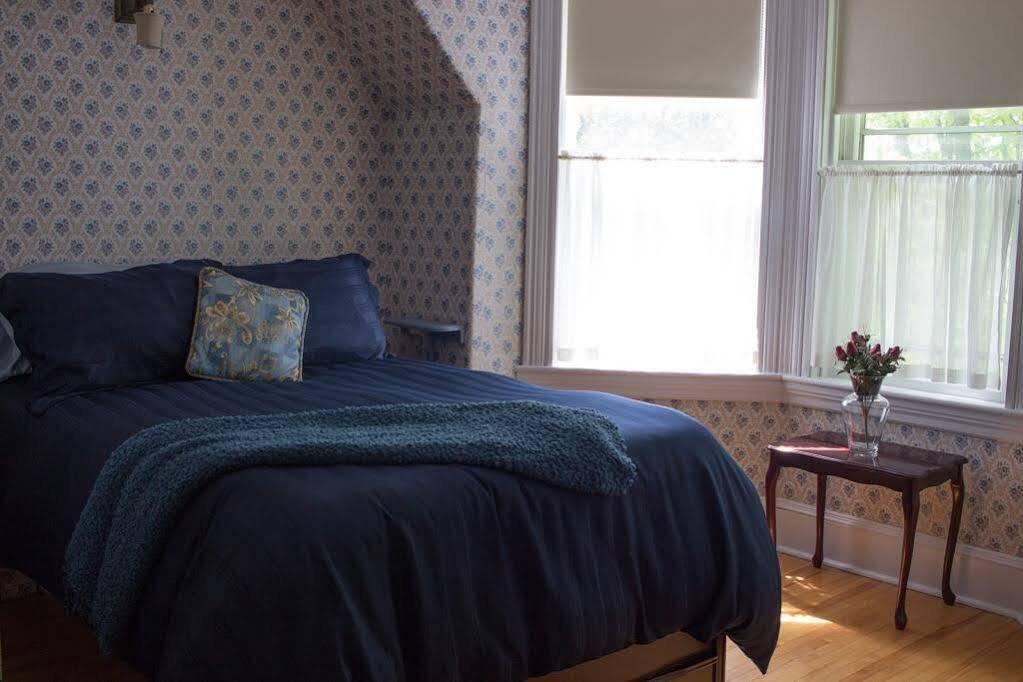 Sackville Bed And Breakfast Екстер'єр фото